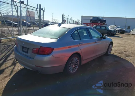 2013 BMW 535I xDrive z USA, uszkodzony, nr VIN WBAFU7C52DDU76471